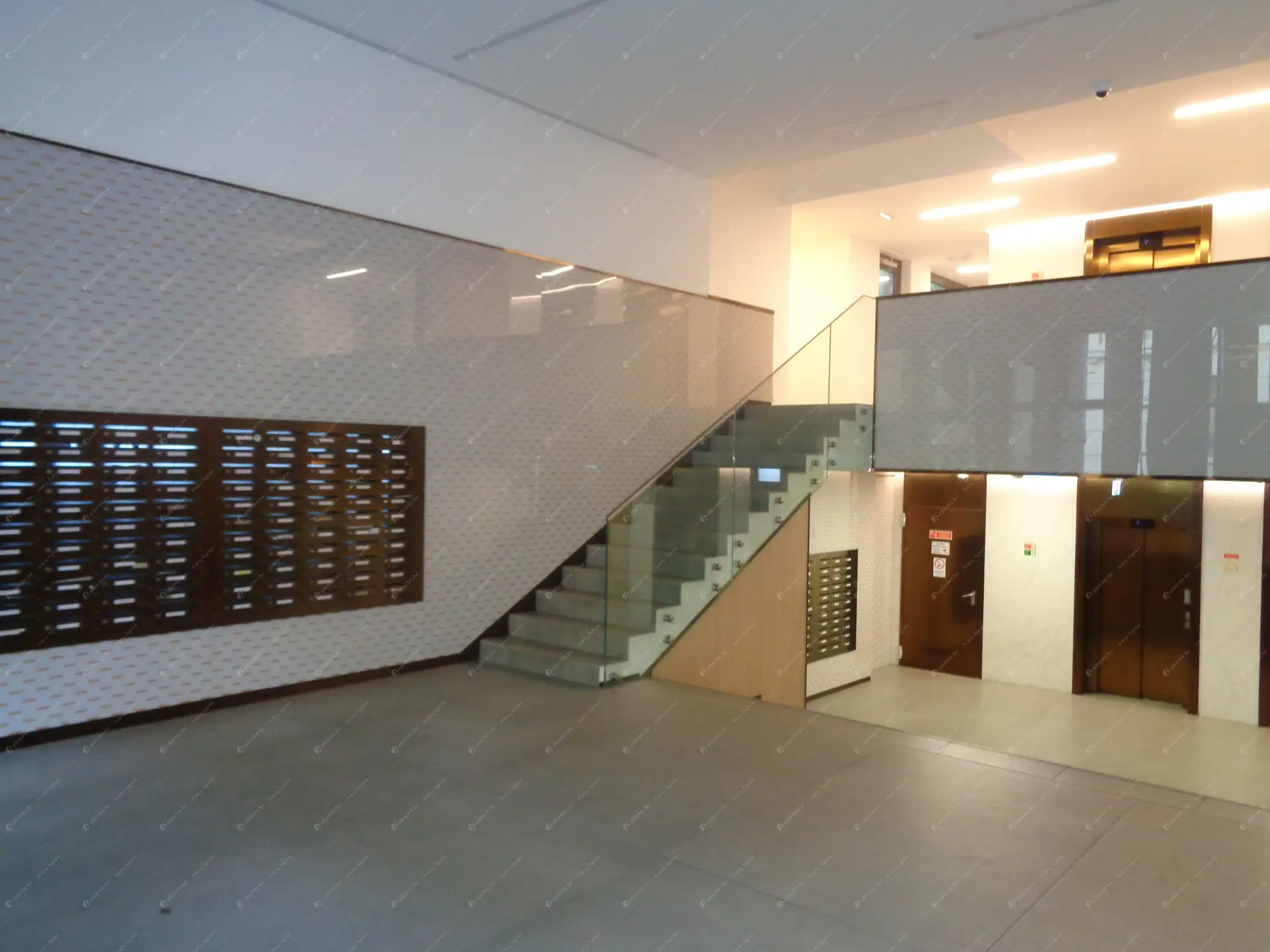 Kiadó albérlet 250000 Ft/hó áron: Budapest, IX. kerület  Balázs Béla utca. Mérete: 45 nm, 2 szobás | Alberlet.hu - 6621292