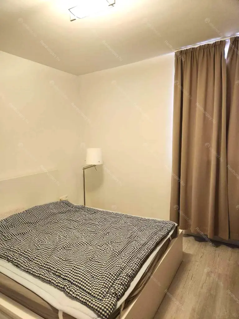 Kiadó albérlet 282000 Ft/hó áron: Budapest, IX. kerület  Balázs Béla utca. Mérete: 50 nm, 2 szobás | Alberlet.hu - 6677883