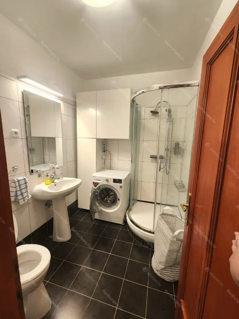 Kiadó albérlet 282000 Ft/hó áron: Budapest, IX. kerület  Balázs Béla utca. Mérete: 50 nm, 2 szobás | Alberlet.hu - 6677885