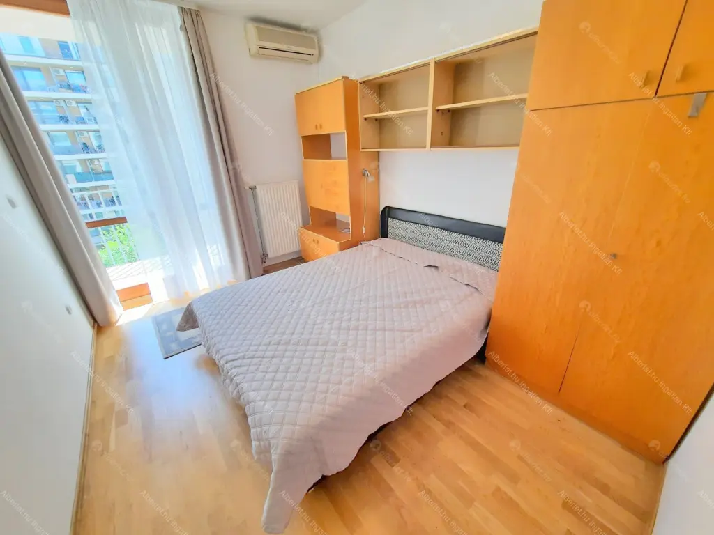 Kiadó albérlet 295000 Ft/hó áron: Budapest, IX. kerület  Balázs Béla utca. Mérete: 60 nm, 3 szobás | Alberlet.hu - 6697327