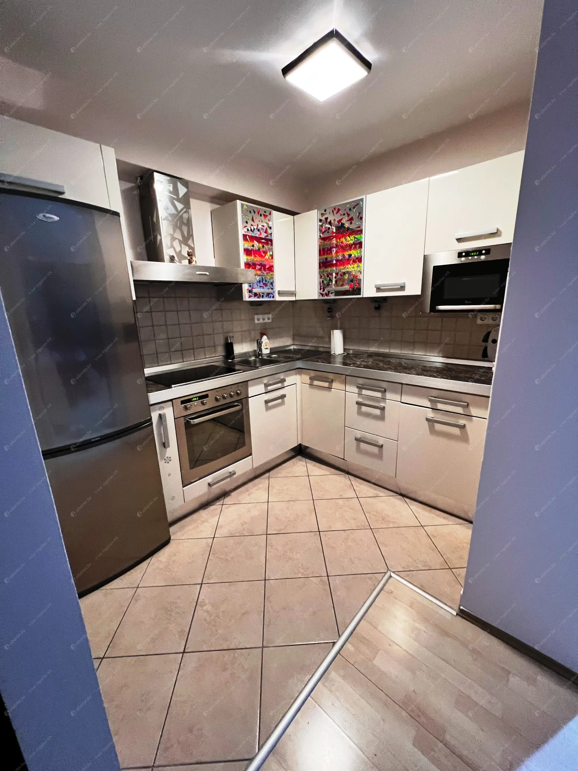 Kiadó albérlet 325000 Ft/hó áron: Budapest, IX. kerület  Balázs Béla utca. Mérete: 65 nm, 3 szobás | Alberlet.hu - 6636841