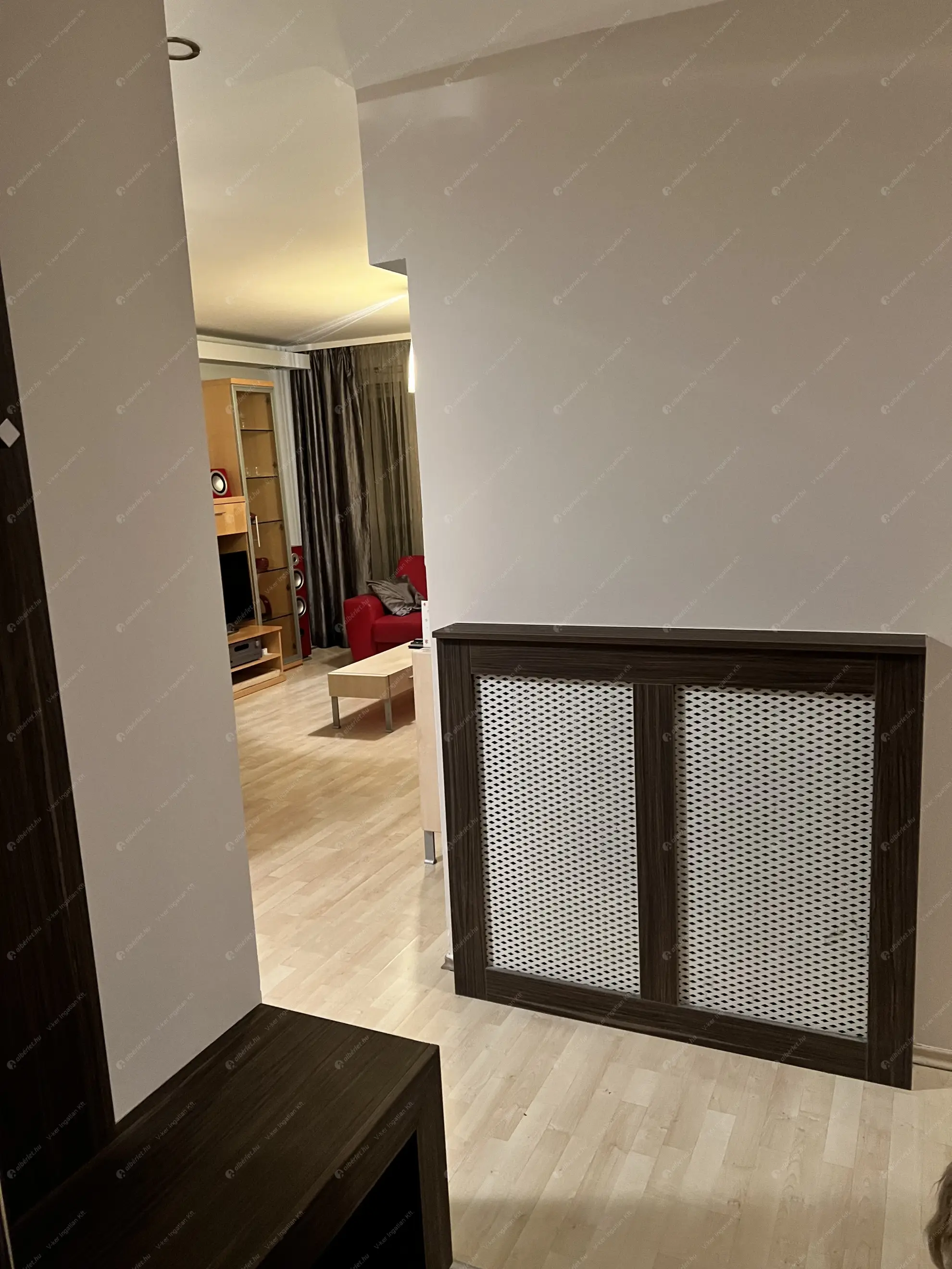 Kiadó albérlet 325000 Ft/hó áron: Budapest, IX. kerület  Balázs Béla utca. Mérete: 65 nm, 3 szobás | Alberlet.hu - 6636845