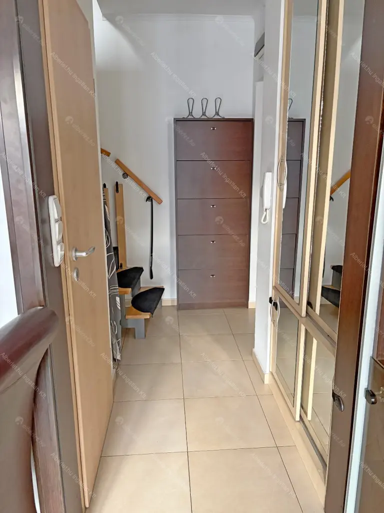 Kiadó albérlet 350000 Ft/hó áron: Budapest, IX. kerület  Balázs Béla utca. Mérete: 65 nm, 2 szobás | Alberlet.hu - 6663862