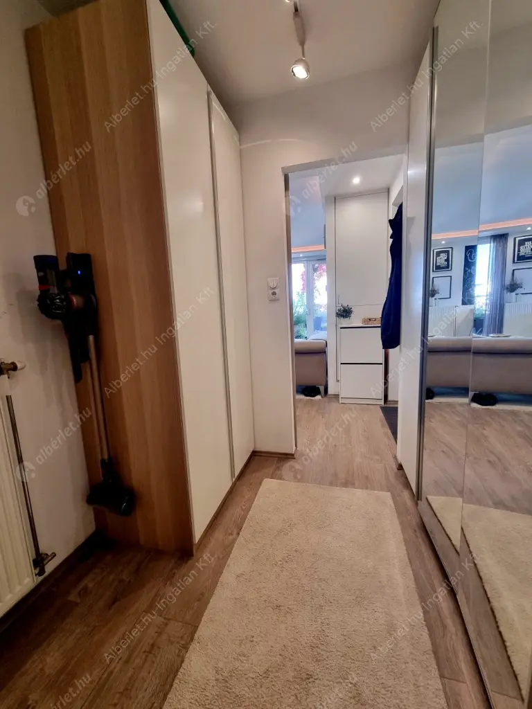 Kiadó albérlet 430000 Ft/hó áron: Budapest, IX. kerület  Balázs Béla utca. Mérete: 66 nm, 3 szobás | Alberlet.hu - 6619022