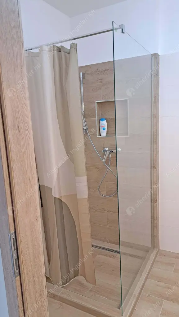 Kiadó albérlet 250000 Ft/hó áron: Budapest, IX. kerület  Bárd utca. Mérete: 46 nm, 1 szobás | Alberlet.hu - 6637851