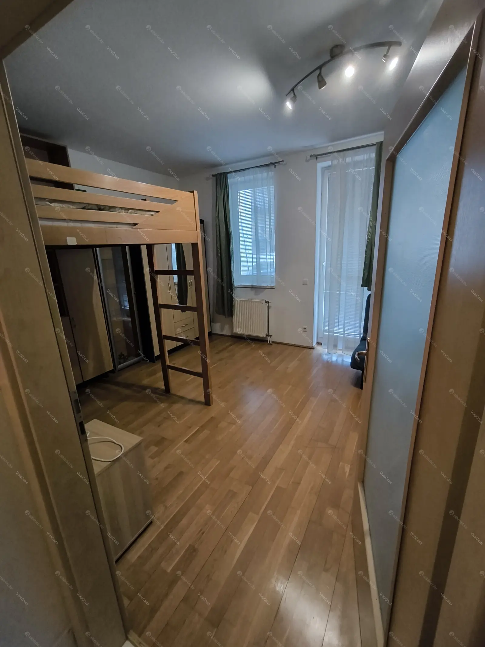 Kiadó albérlet 230000 Ft/hó áron: Budapest, IX. kerület  Berzenczey utca. Mérete: 35 nm, 1 szobás | Alberlet.hu - 6688557