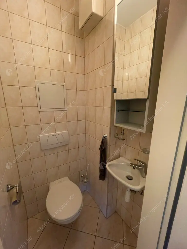 Kiadó albérlet 265000 Ft/hó áron: Budapest, IX. kerület  Bokréta utca. Mérete: 45 nm, 2 szobás | Alberlet.hu - 6572643