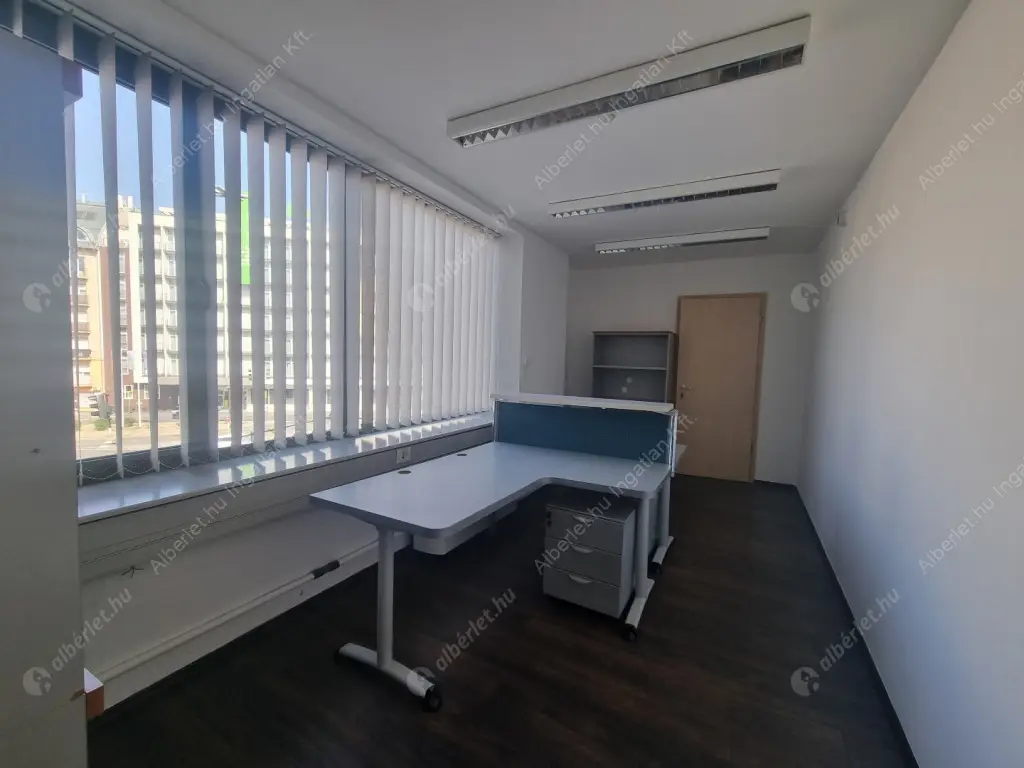 Kiadó albérlet 696000 Ft/hó áron: Budapest, IX. kerület  Boráros tér. Mérete: 107 nm, 4 szobás | Alberlet.hu - 6540349