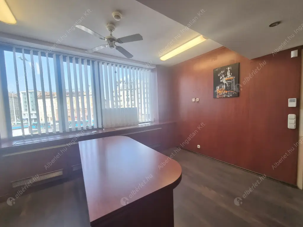 Kiadó albérlet 696000 Ft/hó áron: Budapest, IX. kerület  Boráros tér. Mérete: 107 nm, 4 szobás | Alberlet.hu - 6540364