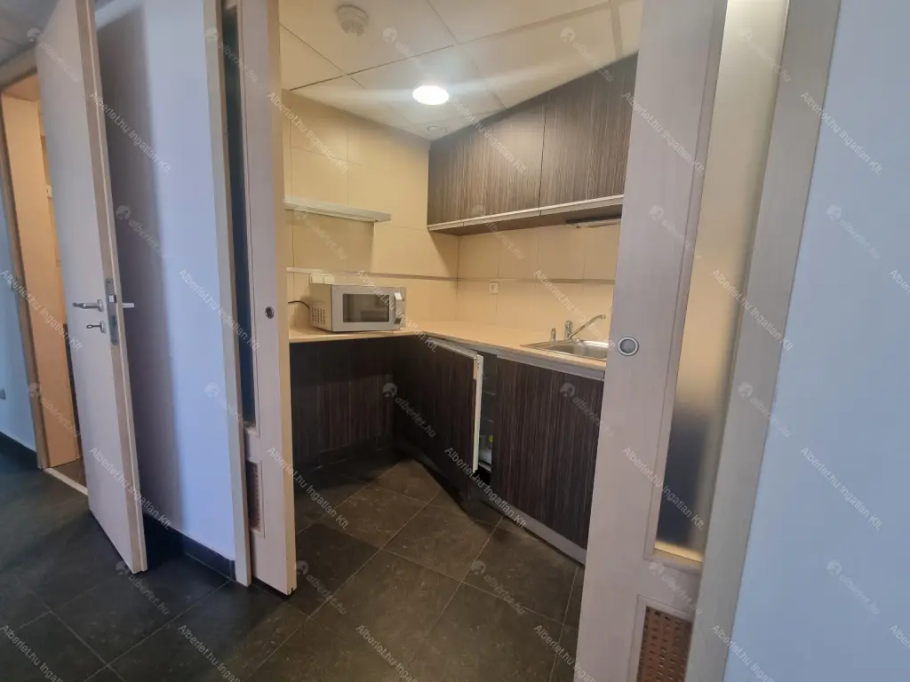 Kiadó albérlet 696000 Ft/hó áron: Budapest, IX. kerület  Boráros tér. Mérete: 107 nm, 4 szobás | Alberlet.hu - 6645230