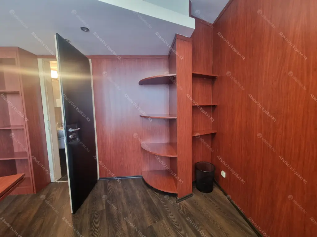 Kiadó albérlet 696000 Ft/hó áron: Budapest, IX. kerület  Boráros tér. Mérete: 107 nm, 4 szobás | Alberlet.hu - 6645239