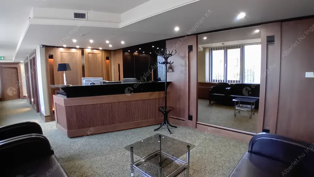 Kiadó albérlet 1340000 Ft/hó áron: Budapest, IX. kerület  Boráros tér. Mérete: 168 nm, 3 szobás | Alberlet.hu - 6540421