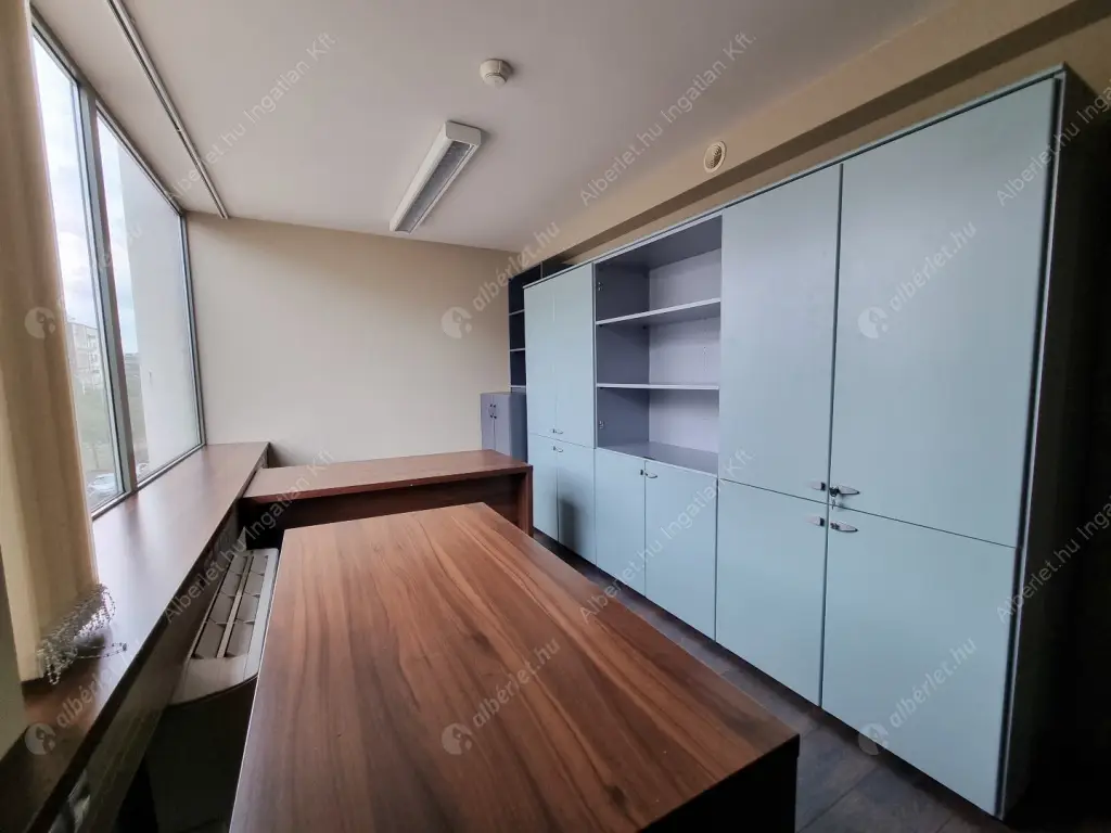 Kiadó albérlet 1340000 Ft/hó áron: Budapest, IX. kerület  Boráros tér. Mérete: 168 nm, 3 szobás | Alberlet.hu - 6540423