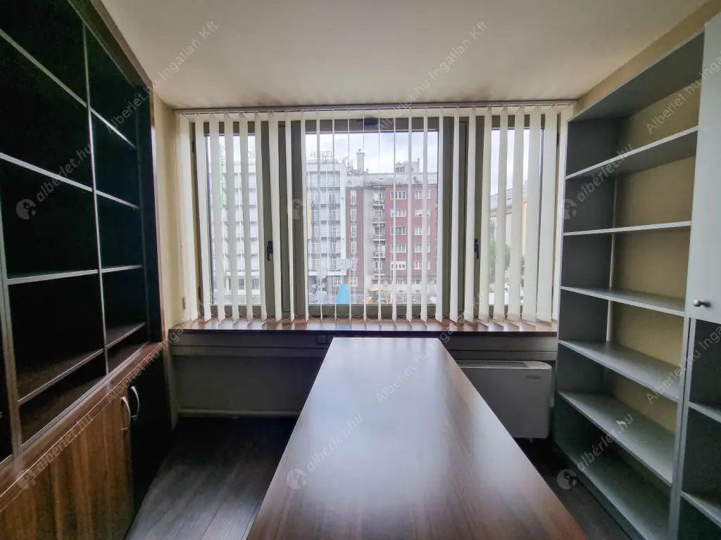 Kiadó albérlet 1340000 Ft/hó áron: Budapest, IX. kerület  Boráros tér. Mérete: 168 nm, 3 szobás | Alberlet.hu - 6540428