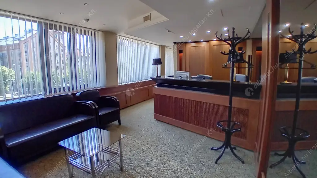 Kiadó albérlet 1340000 Ft/hó áron: Budapest, IX. kerület  Boráros tér. Mérete: 168 nm, 3 szobás | Alberlet.hu - 6540432