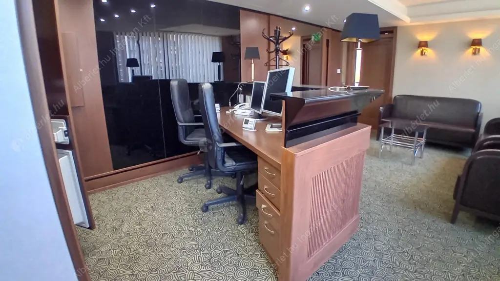 Kiadó albérlet 1340000 Ft/hó áron: Budapest, IX. kerület  Boráros tér. Mérete: 168 nm, 3 szobás | Alberlet.hu - 6540433