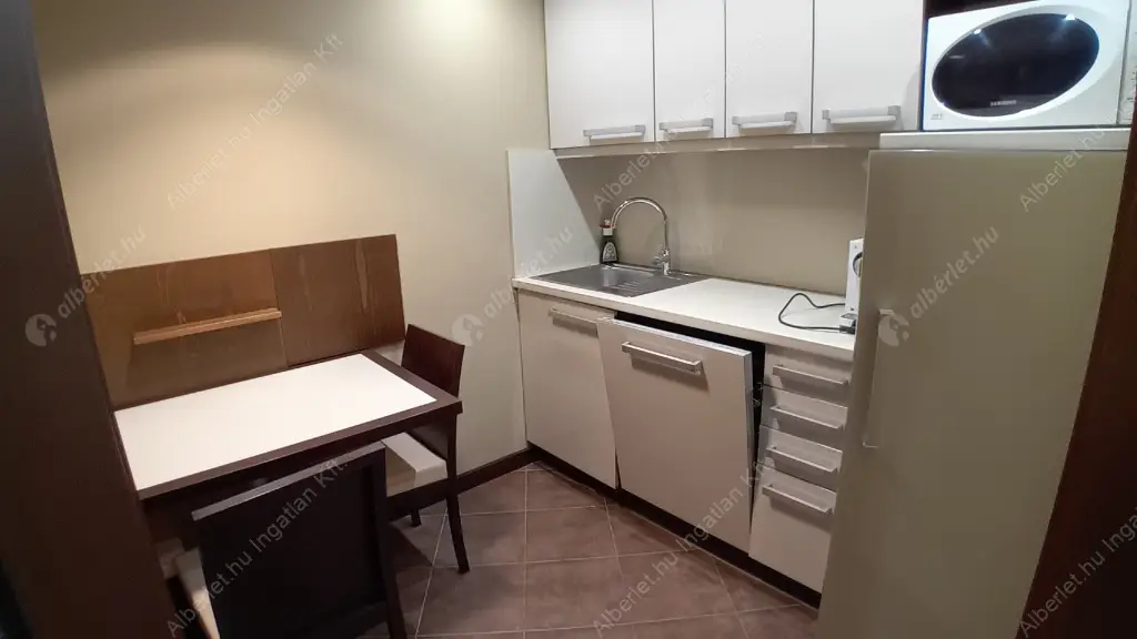 Kiadó albérlet 1340000 Ft/hó áron: Budapest, IX. kerület  Boráros tér. Mérete: 168 nm, 3 szobás | Alberlet.hu - 6540447