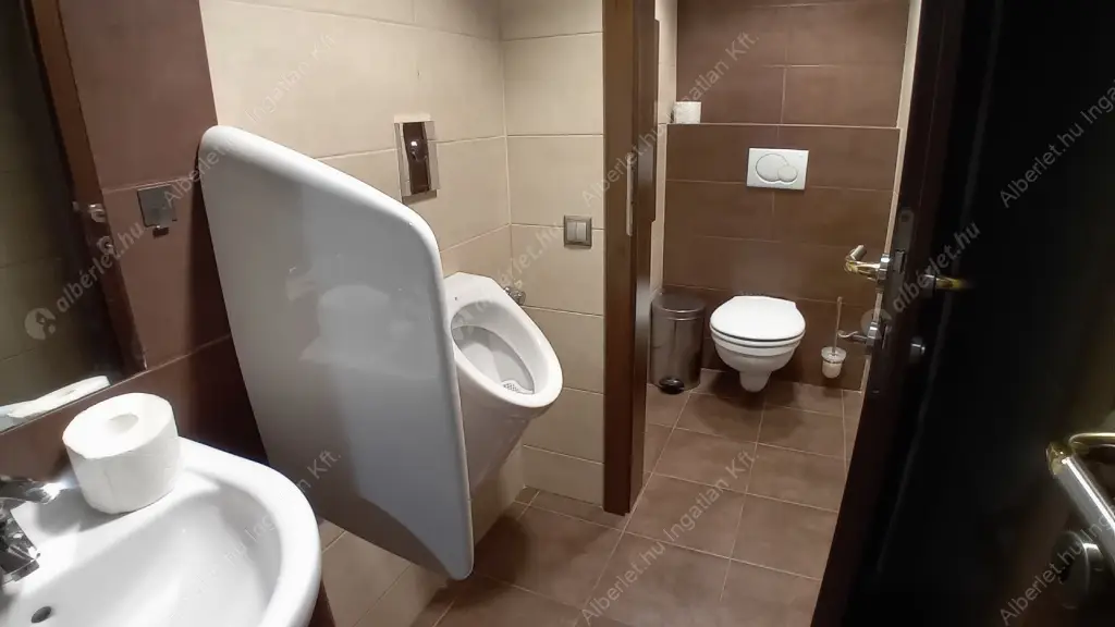 Kiadó albérlet 1340000 Ft/hó áron: Budapest, IX. kerület  Boráros tér. Mérete: 168 nm, 3 szobás | Alberlet.hu - 6540450