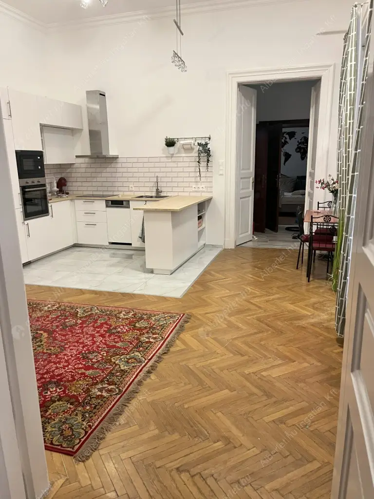 Kiadó albérlet 390000 Ft/hó áron: Budapest, IX. kerület  Boráros tér. Mérete: 90 nm, 3 szobás | Alberlet.hu - 6525029