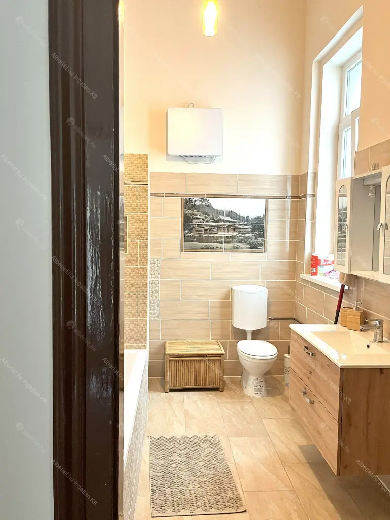 Kiadó albérlet 390000 Ft/hó áron: Budapest, IX. kerület  Boráros tér. Mérete: 90 nm, 3 szobás | Alberlet.hu - 6664210