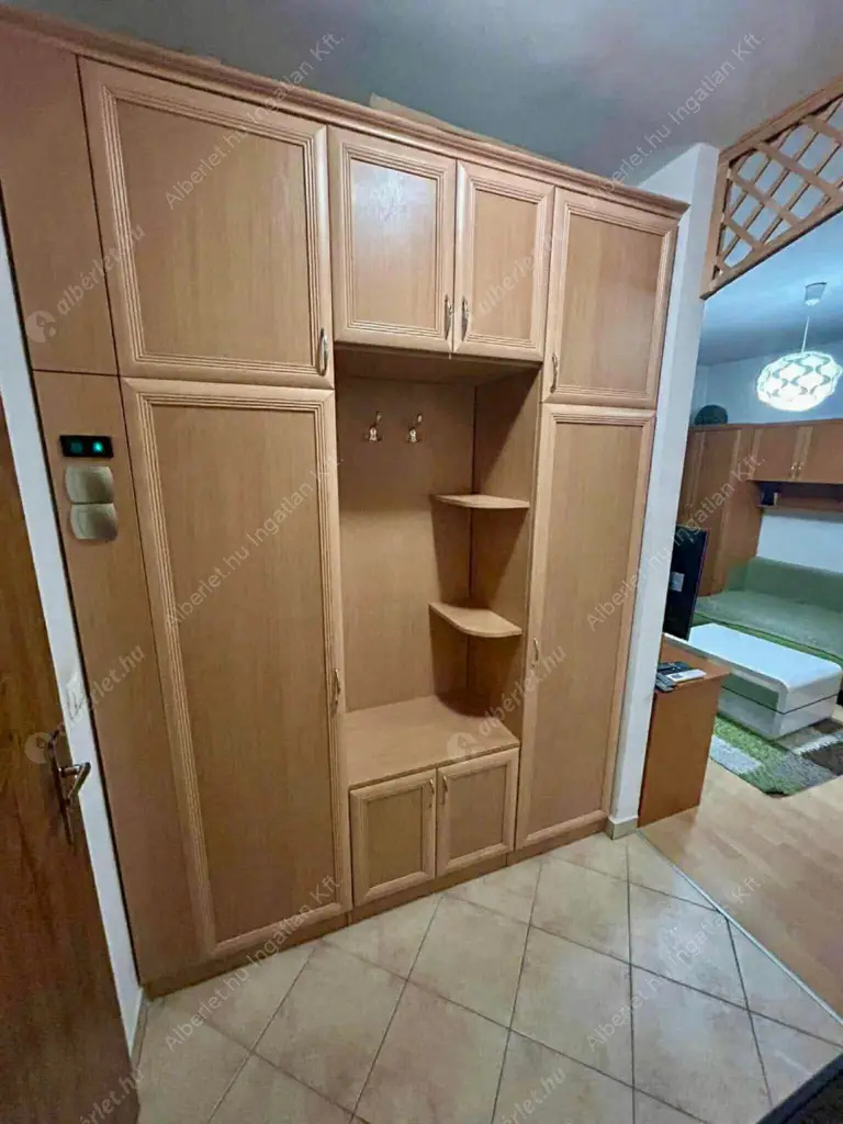 Kiadó albérlet 250000 Ft/hó áron: Budapest, IX. kerület  Dandár utca. Mérete: 33 nm, 1 szobás | Alberlet.hu - 6636437
