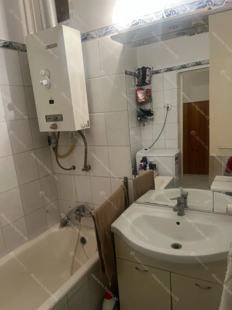 Kiadó albérlet 200000 Ft/hó áron: Budapest, IX. kerület  Dési Huber utca. Mérete: 52 nm, 2 szobás | Alberlet.hu - 6673066