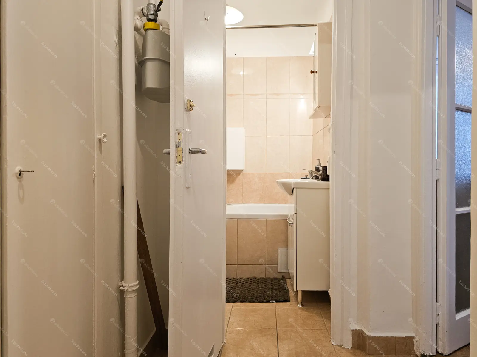 Kiadó albérlet 180000 Ft/hó áron: Budapest, IX. kerület  Ecseri út. Mérete: 27 nm, 1 szobás | Alberlet.hu - 6659241