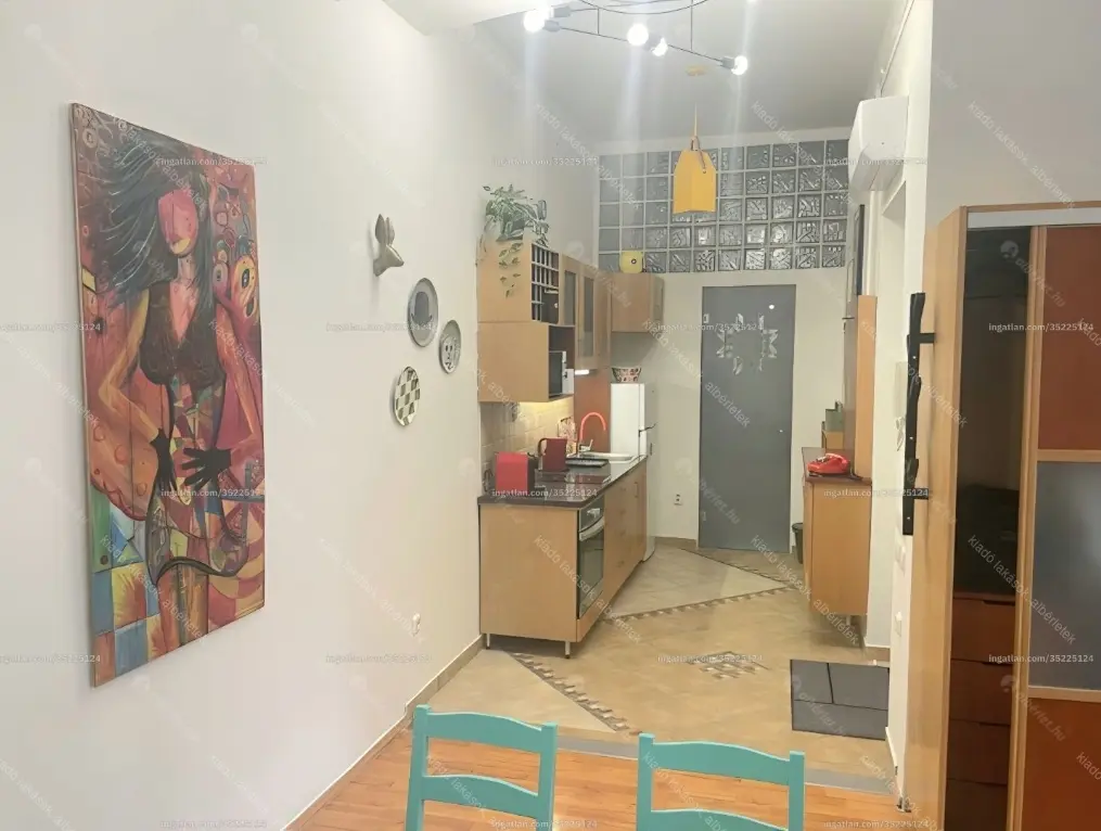 Kiadó albérlet 240000 Ft/hó áron: Budapest, IX. kerület  Erkel utca. Mérete: 34 nm, 1 szobás | Alberlet.hu - 6653511