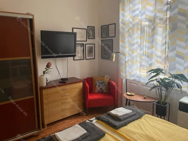 Kiadó albérlet 260000 Ft/hó áron: Budapest, IX. kerület  Erkel utca. Mérete: 34 nm, 1 szobás | Alberlet.hu - 6657635