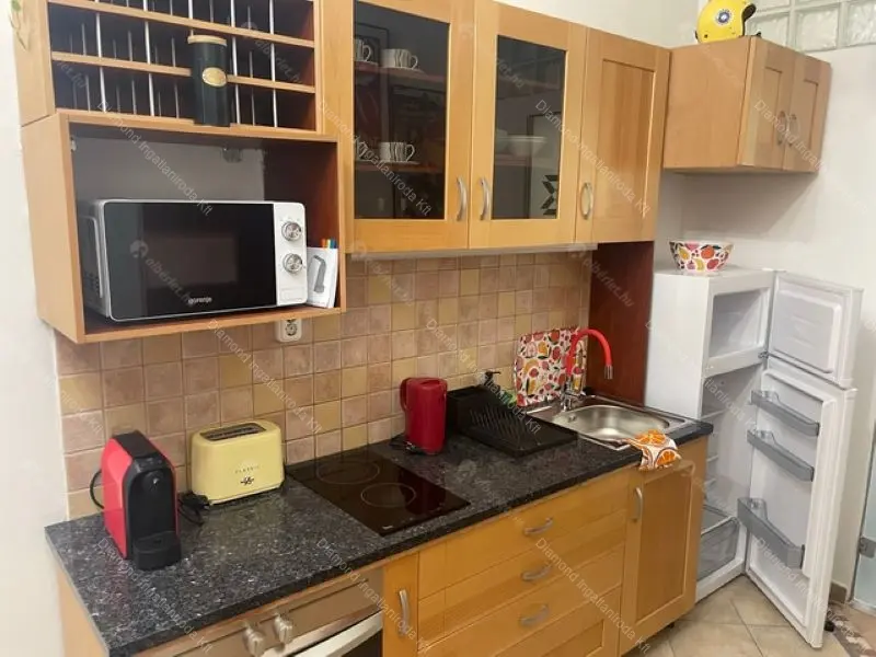 Kiadó albérlet 260000 Ft/hó áron: Budapest, IX. kerület  Erkel utca. Mérete: 34 nm, 1 szobás | Alberlet.hu - 6659418