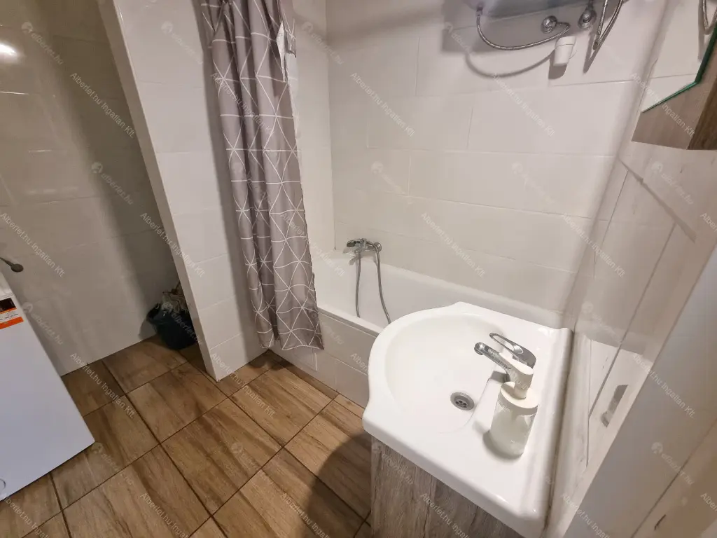 Kiadó albérlet 200000 Ft/hó áron: Budapest, IX. kerület  Ernő utca. Mérete: 30 nm, 1 szobás | Alberlet.hu - 6645026