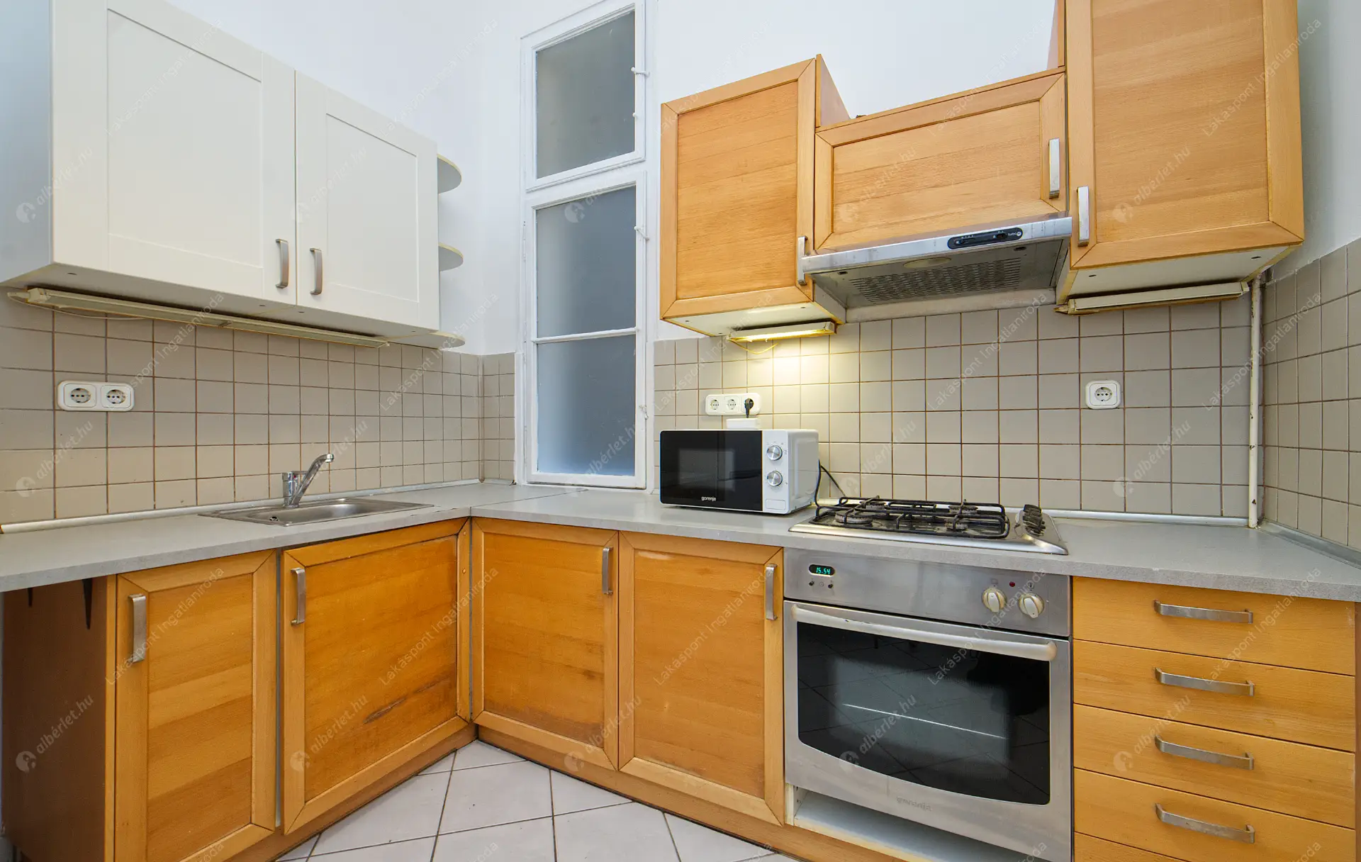 Kiadó albérlet 420000 Ft/hó áron: Budapest, IX. kerület  Ferenc körút. Mérete: 104 nm, 4 szobás | Alberlet.hu - 6613493