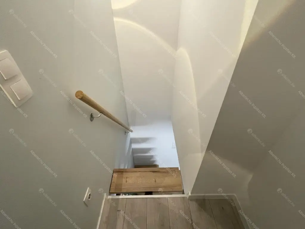 Kiadó albérlet 290000 Ft/hó áron: Budapest, IX. kerület  Ferenc körút. Mérete: 32 nm, 2 szobás | Alberlet.hu - 6673557