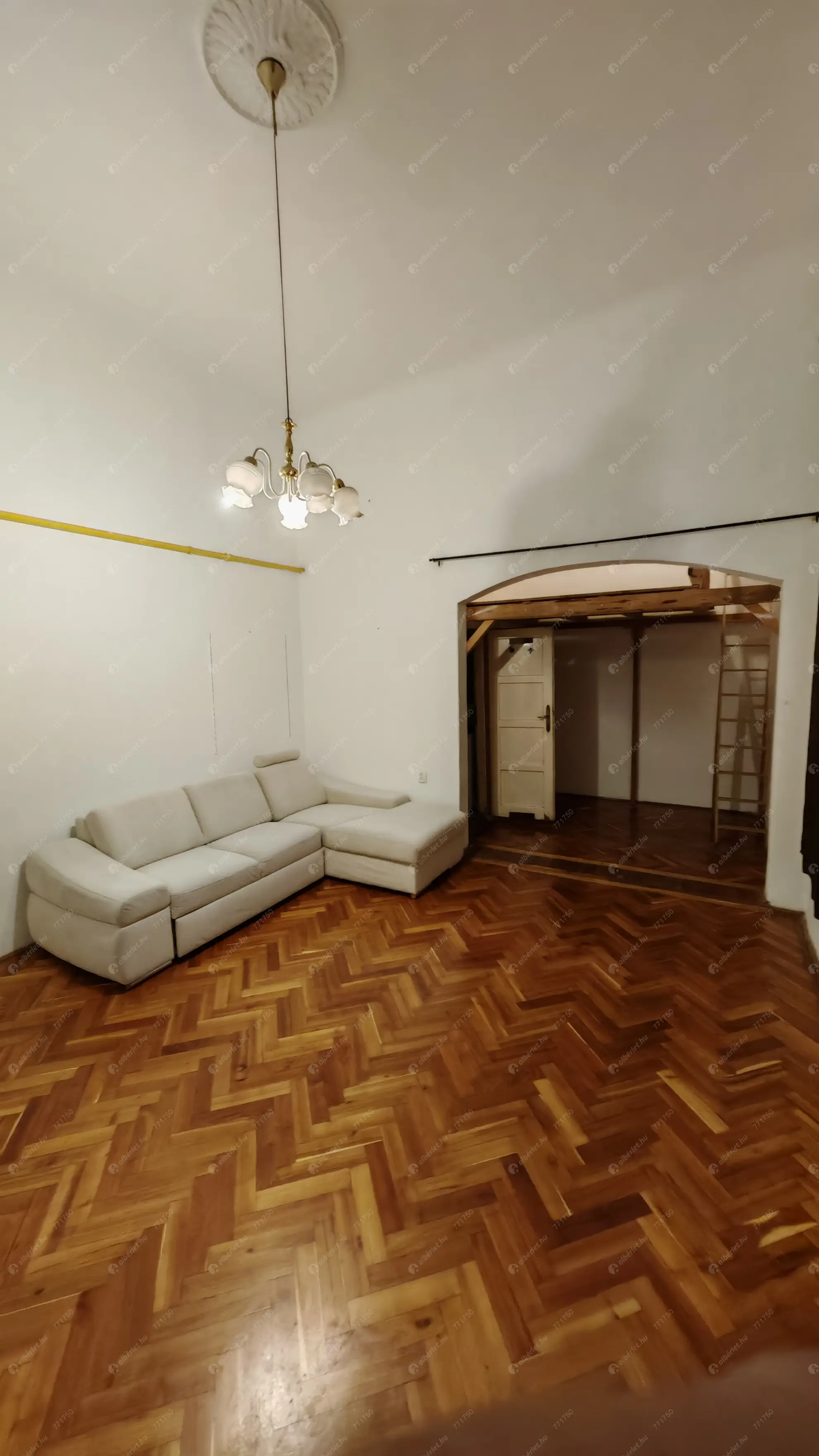 Kiadó albérlet 190000 Ft/hó áron: Budapest, IX. kerület  Ferenc körút. Mérete: 43 nm, 1 szobás | Alberlet.hu - 6597261