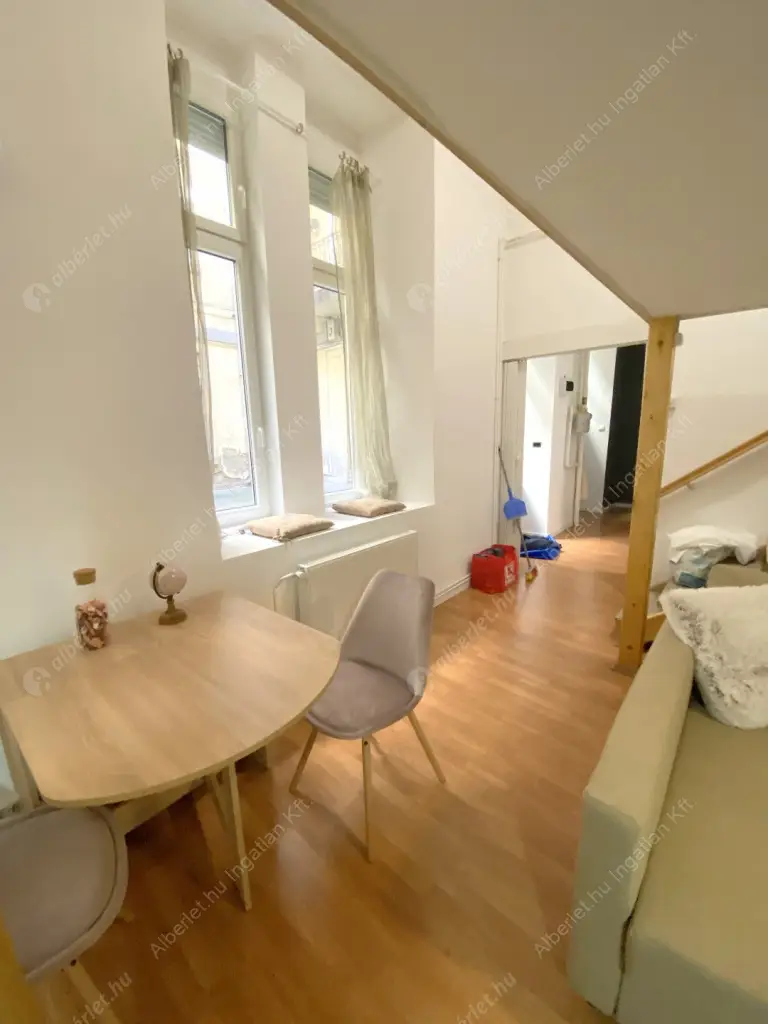 Kiadó albérlet 280000 Ft/hó áron: Budapest, IX. kerület  Ferenc körút. Mérete: 57 nm, 1 szobás | Alberlet.hu - 6562339