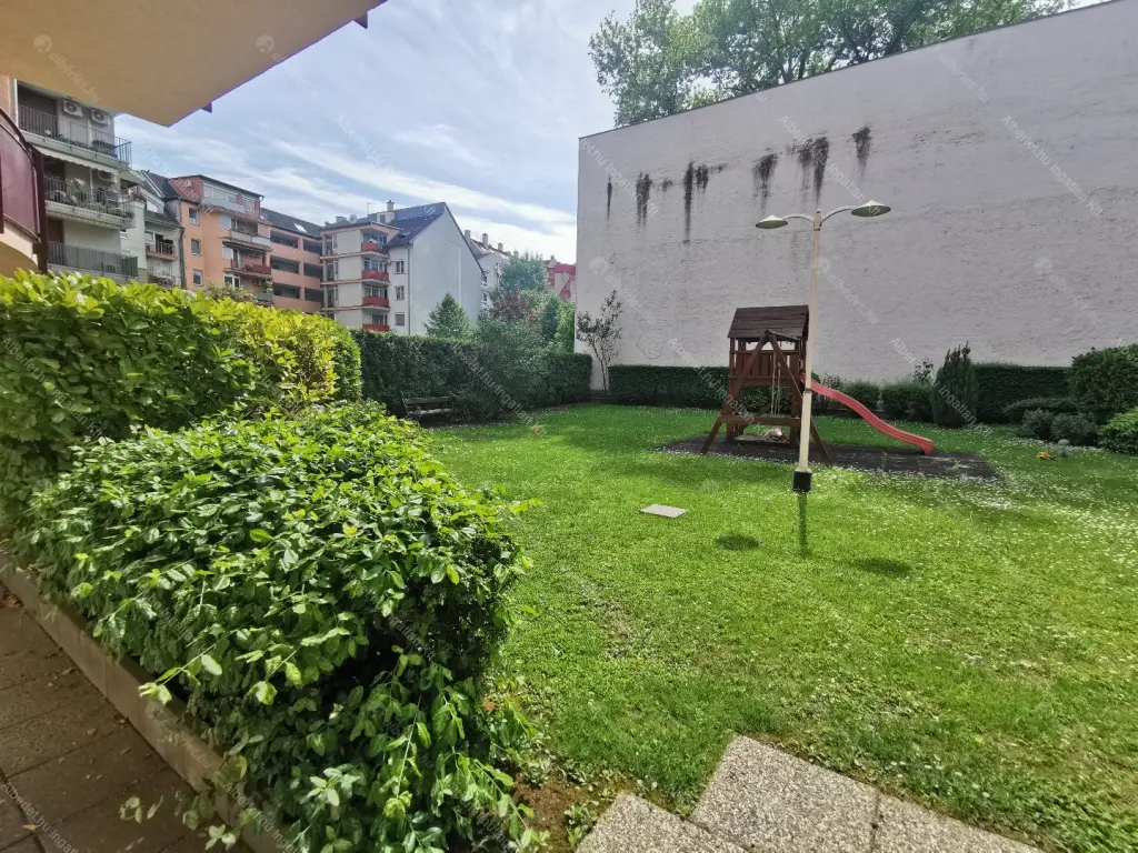 Kiadó albérlet 275000 Ft/hó áron: Budapest, IX. kerület  Ferenc tér. Mérete: 43 nm, 2 szobás | Alberlet.hu - 6824116