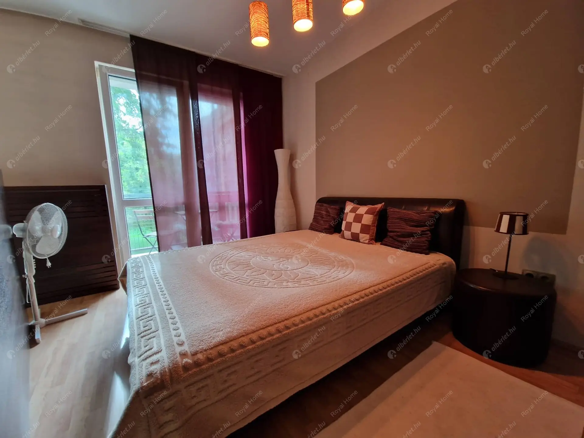 Kiadó albérlet 280000 Ft/hó áron: Budapest, IX. kerület  Ferenc tér. Mérete: 44 nm, 1 szobás | Alberlet.hu - 5776619