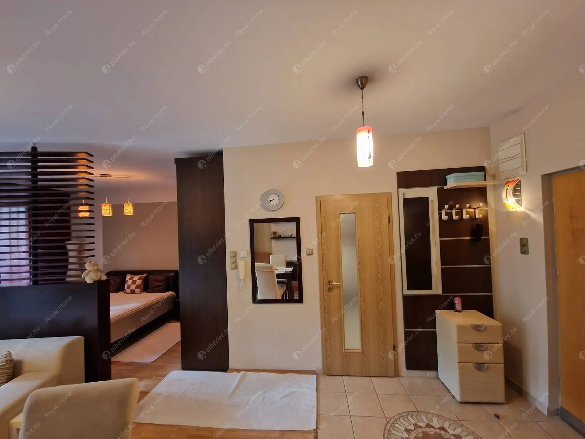 Kiadó albérlet 280000 Ft/hó áron: Budapest, IX. kerület  Ferenc tér. Mérete: 44 nm, 1 szobás | Alberlet.hu - 5776622