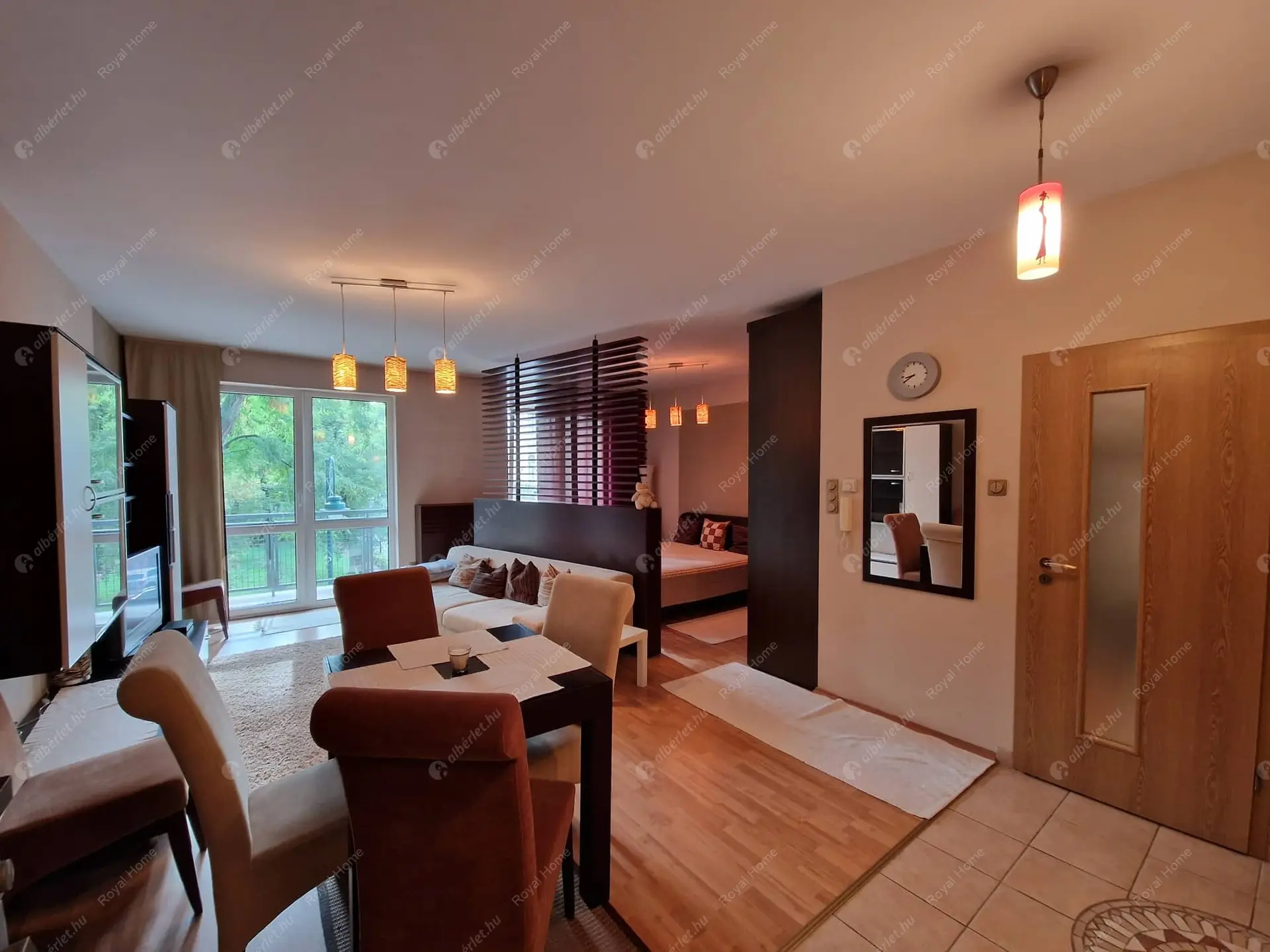 Kiadó albérlet 280000 Ft/hó áron: Budapest, IX. kerület  Ferenc tér. Mérete: 44 nm, 1 szobás | Alberlet.hu - 5776623