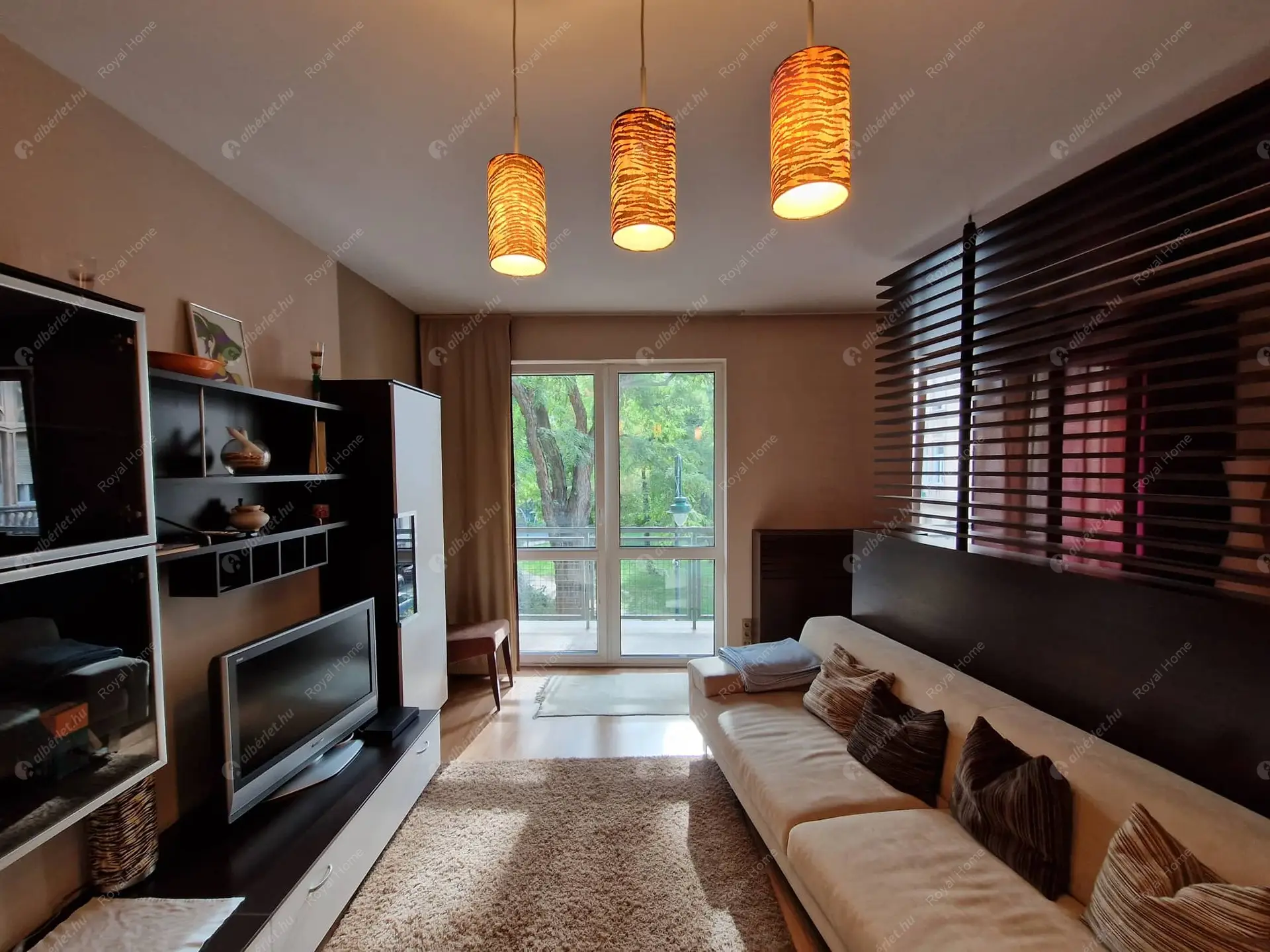 Kiadó albérlet 280000 Ft/hó áron: Budapest, IX. kerület  Ferenc tér. Mérete: 44 nm, 1 szobás | Alberlet.hu - 5776633