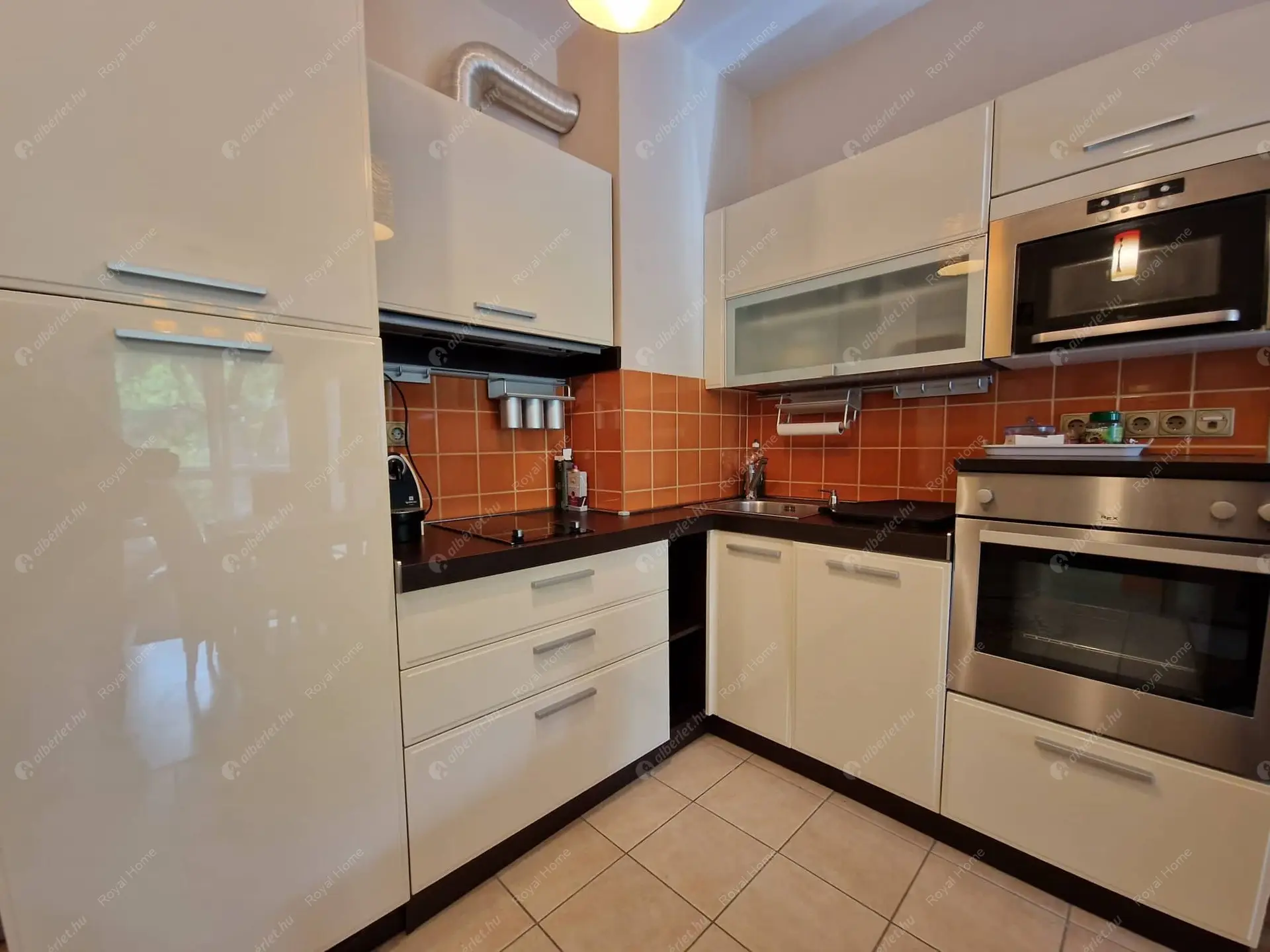 Kiadó albérlet 280000 Ft/hó áron: Budapest, IX. kerület  Ferenc tér. Mérete: 44 nm, 1 szobás | Alberlet.hu - 5776646