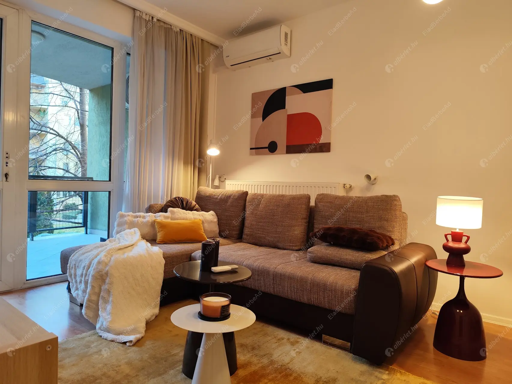 Kiadó albérlet 300000 Ft/hó áron: Budapest, IX. kerület  Ferenc tér. Mérete: 44 nm, 2 szobás | Alberlet.hu - 6578791