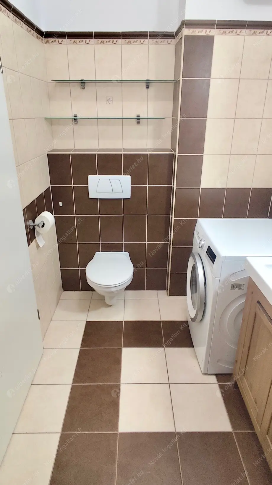 Kiadó albérlet 300000 Ft/hó áron: Budapest, IX. kerület  Ferenc tér. Mérete: 44 nm, 2 szobás | Alberlet.hu - 6585549