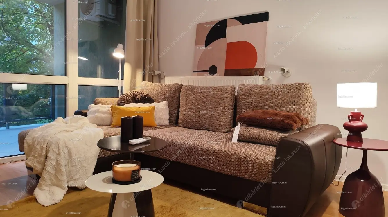 Kiadó albérlet 290000 Ft/hó áron: Budapest, IX. kerület  Ferenc tér. Mérete: 44 nm, 2 szobás | Alberlet.hu - 6626819