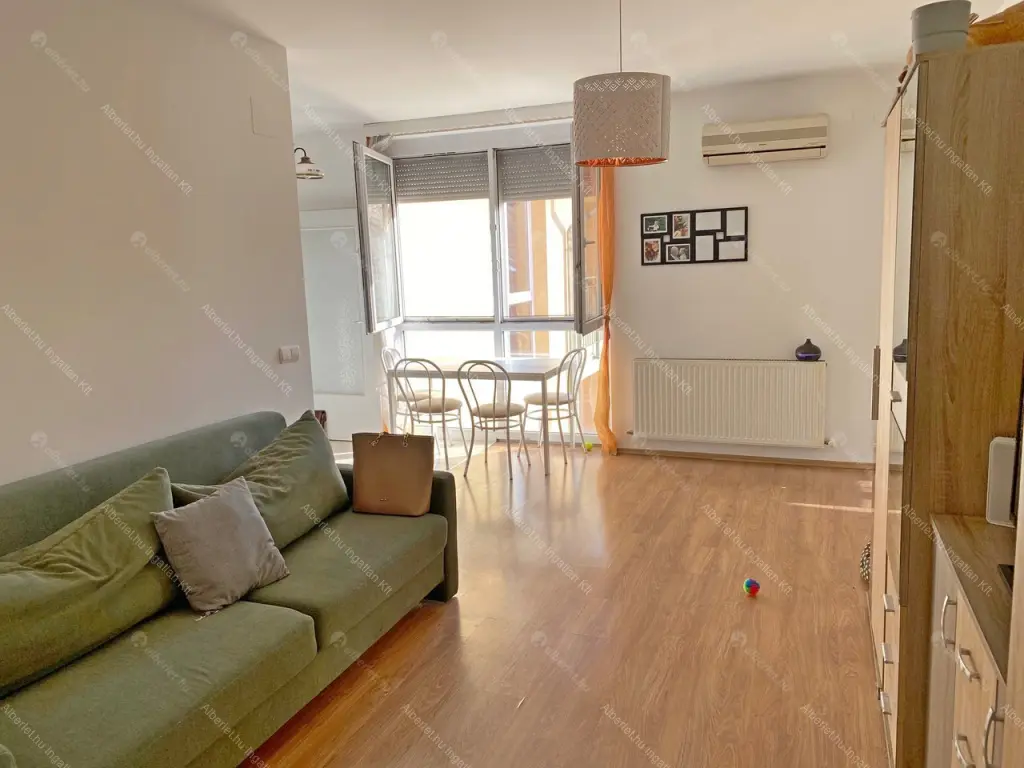 Kiadó albérlet 300000 Ft/hó áron: Budapest, IX. kerület  Gát utca. Mérete: 75 nm, 1 szobás | Alberlet.hu - 6645296