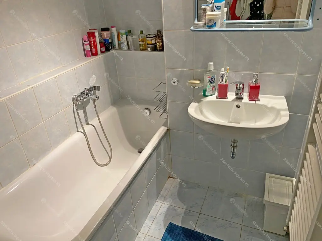 Kiadó albérlet 300000 Ft/hó áron: Budapest, IX. kerület  Gát utca. Mérete: 75 nm, 1 szobás | Alberlet.hu - 6645309