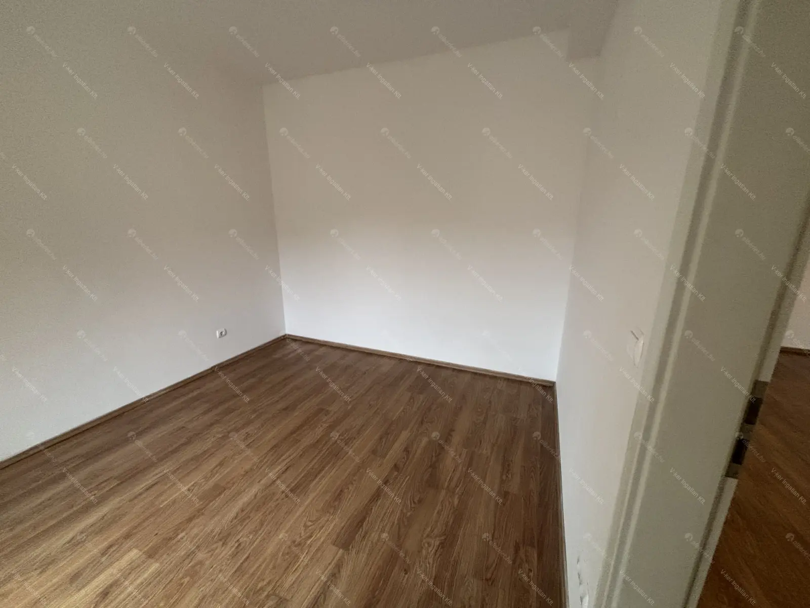 Kiadó albérlet 300000 Ft/hó áron: Budapest, IX. kerület  Gát utca. Mérete: 75 nm, 3 szobás | Alberlet.hu - 6649390