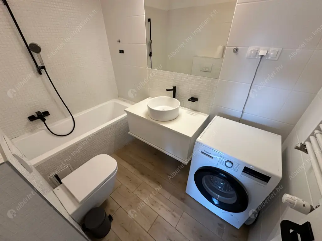 Kiadó albérlet 420000 Ft/hó áron: Budapest, IX. kerület  Gát utca. Mérete: 76 nm, 3 szobás | Alberlet.hu - 6524243