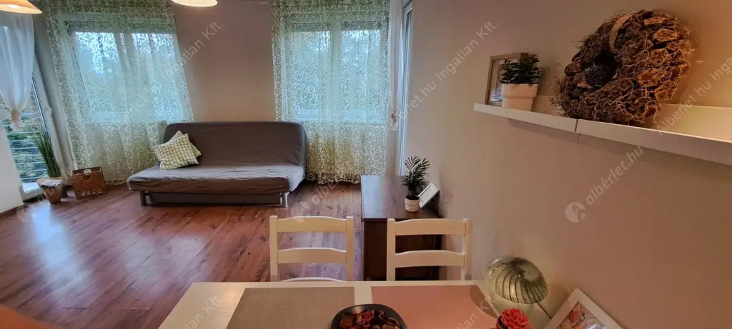 Kiadó albérlet 229000 Ft/hó áron: Budapest, IX. kerület  Haller utca. Mérete: 31 nm, 1 szobás | Alberlet.hu - 6556978