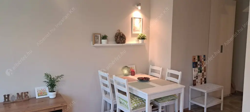 Kiadó albérlet 229000 Ft/hó áron: Budapest, IX. kerület  Haller utca. Mérete: 31 nm, 1 szobás | Alberlet.hu - 6556981